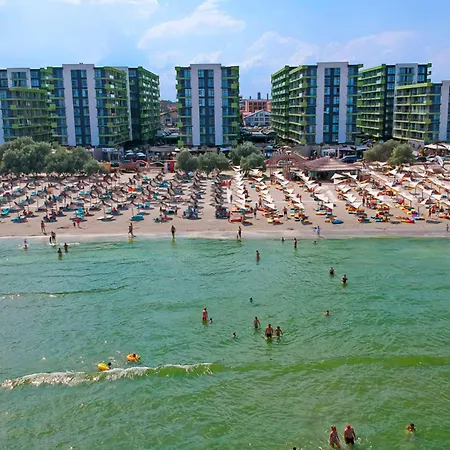 Front - Azizi Pool Piscina Calda * Năvodari