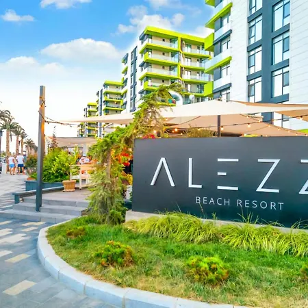 Apartament Front - Azizi Pool Piscina Calda