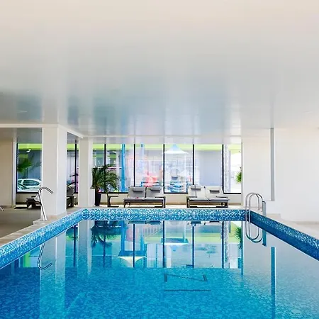 Front - Azizi Pool Piscina Calda Năvodari